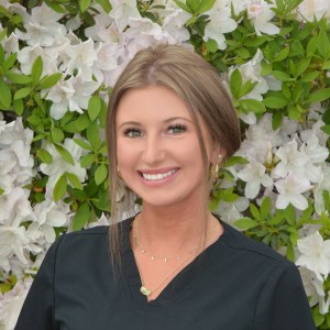 Marisa – Dental Assistant